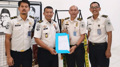 Dari Balik Jeruji ke Etalase Publik: Karya WBP Lapas KaliandaTampil di Lounge Imigrasi 6