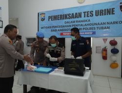 Polres Tuban Gelar Tes Urine Pada Pejabat Utama dan Kapolsek Jajaran