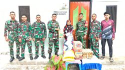 Dansatgas TMMD Ke-127 Kodim 1514/Morotai Berikan Santunan Sembako kepada Warga Desa Mandiri
