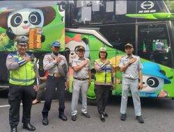 Mudik Aman, Hati Tenang: 4.040 Warga Berangkat Gratis, Satlantas Polrestabes Surabaya Pastikan Bus Laik Jalan