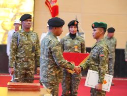 Panglima TNI Anugerahkan KPLB Prajurit TNI Berprestasi Juara Pertama Hafalan 30 Juz Al Quran