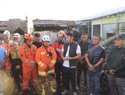 Kapolres Tuban dan Bupati Tuban Tinjau Langsung Lokasi Kebakaran di Pasar Baru Tuban