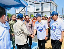 Panglima TNI Dampingi Presiden RI Prabowo Subianto Panen Raya Udang di Kebumen
