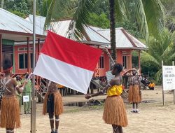 Antusiasme Tinggi Warnai Upacara Hardiknas di SD Naena Kekwa Bersama Satgas TMMD Kodim 1710/Mimika