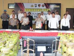 Polresta Sidoarjo Ungkap Sindikat LPG Oplosan di Rumah Kontrakan Amankan Dua Tersangka