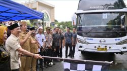 Tangis Haru Iringi Keberangkatan 413 Jemaah Haji Lampung Selatan, Bupati Radityo Egi Pratama Titip Pesan Menyentuh