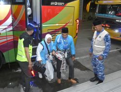 Lanud Sjamsudin Noor Hadir di Tengah Jamaah, Mengawal Keberangkatan Haji dengan Sepenuh Hati