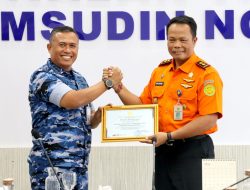 Sinergi Tanpa Batas, Kabasarnas Beri Penghargaan Khusus untuk Lanud Sjamsudin Noor