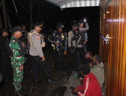 Sinergitas TNI–Polri Perketat Patroli Gabungan, Jaga Keamanan Serta Cegah Kriminalitas Dan Tegaskan Ketertiban di Kota Puncak Jaya