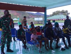 Kodim 1714/Puncak Jaya Gelar Nobar Piala Dunia 2026 Bersama Masyarakat