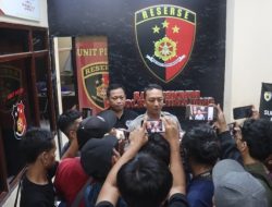 Polres Lumajang Amankan Tersangka Penadah Sapi Curian dan Senpi Rakitan