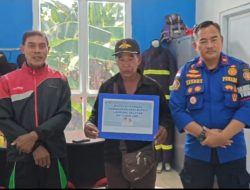 Rumah di Desa Titiwangi Candipuro Ludes Terbakar Akibat Korsleting, Damkarmat Lampung Selatan Salurkan Bantuan dari Bupati Lamsel 2