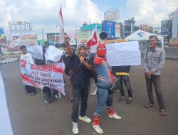 Massa LSMB Kepung Tugu Adipura, Desak Kejati Lampung Bongkar Aktor Intelektual dan TPPU Kasus SPAM Pesawaran 2022 2