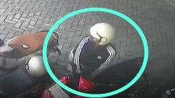 Terekam CCTV, Aksi Pelaku Curanmor Berhasil Gondol Motor Milik Karyawan Apotek Dilaporkan Hilang di Perak Barat