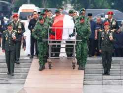 Panglima TNI Hadiri Upacara Pemakaman Jenderal TNI (Purn) Ryamizard Ryacudu