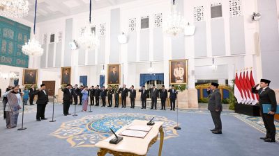 Panglima TNI Hadiri Pelantikan Kepala BGN serta Penasihat Khusus Presiden 9