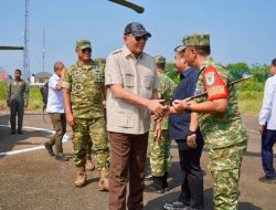 Wapang TNI Bersama Menhan RI Tinjau Lokasi Industri Strategis dan Yonif TP 938/Pancasona di Jawa Barat