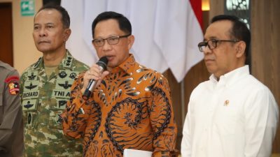 Wakil Ketua I Satgas PRR Letjen TNI Richard Tampubolon dampingi Ketua Satgas : Satgas PRR Minta K/L dan Pemda Tancap Gas Pemulihan Permanen 6