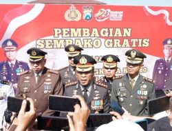 Hari Bhayangkara Ke-80, Polresta Sidoarjo Salurkan Bantuan 3 ton Beras untuk Masyarakat