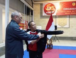 Ketua Umum PP INKAI Laksda TNI Ivan Yulivan lepas Team Karate INKAI ke Kejuaraan Dunia Karate SEAKF di Vietnam