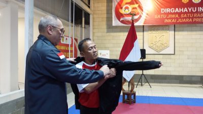 Ketua Umum PP INKAI Laksda TNI Ivan Yulivan lepas Team Karate INKAI ke Kejuaraan Dunia Karate SEAKF di Vietnam 6
