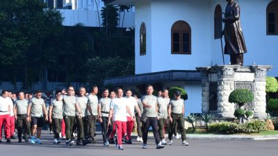 Panglima TNI dan Kasad Perkuat Soliditas Melalui Olahraga Bersama Prajurit 6