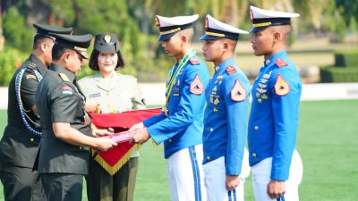 Panglima TNI Tutup Pendidikan Pertama Akademi TNI Tahun 2026 di Cilangkap 7
