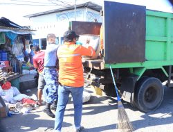 Lanud Sultan Hasanuddin Bersama Satuan TNI AU Makassar Gelar Karya Bakti di Pasar Mandai Sambut Hari Bakti ke-79 TNI Angkatan Udara