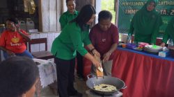 Dansatgas TMMD Ke-129 Kodim 1807/Sorong Selatan Bersama Persit Dorong Kemandirian Ekonomi Warga Melalui Penyuluhan dan Pelatihan UMKM
