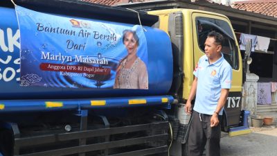 Marlyn Maisarah Salurkan Bantuan Air Bersih untuk Warga Babakan Madang 6