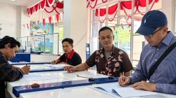 Satpas Colombo Surabaya, Dimana Petugas Formulir Kasih Arahan Bagi Pemohon Ngurus SIM, Sigap Ramah dan Humanis