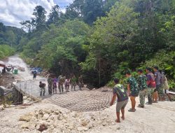 Rehab Jembatan Capai 75 Persen, Satgas TMMD Ke-129 Kodim 1807/Sorong Selatan Perkuat Akses dan Mobilitas Warga