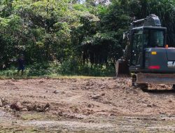 Dukung Pelayanan Umat, Satgas TMMD Ke-129 Kodim 1807/Sorong Selatan Siapkan Lahan Rumah Pastori di Kampung Sesor