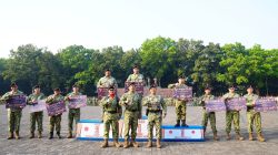 Kapusjaspermildas TNI Serahkan Hadiah Lomba Video Kreatif Bela Diri Taktis HUT Ke-11 Pusjaspermildas TNI