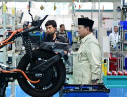 Panglima TNI Hadiri  Peluncurkan Motor Listrik Nasional oleh Presiden RI