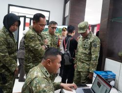 Panglima TNI Dampingi Presiden RI Tinjau Penanganan Karhutla di Kalimantan Barat