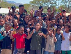 Prajurit  Korem 161/Wira Sakti  Hadirkan Keceriaan bagi Anak-Anak Terdampak Gempa NTT