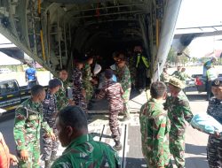 Hari Kesepuluh Penanganan Gempa NTT, TNI Salurkan 825,585 Ton Bantuan