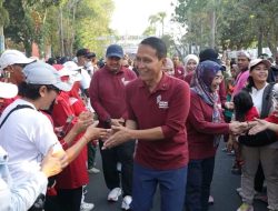 Ribuan Warga Bojonegoro Meriahkan Jalan Santai dan Senam Massal Haornas 2026 di Alun-Alun