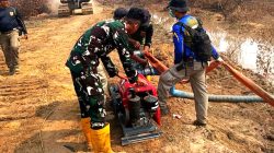 Pastikan Sumber Air Karhutla Tetap Andal, Personel Lanud Sjamsudin Noor Siaga 24 Jam Dukung Kesiapan dan Operasi Penanganan Karhutla