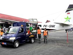 Tiga Ton NaCl Disemai dari Udara, Lanud Sjamsudin Noor Dukung OMC Tekan Karhutla Kalimantan Selatan