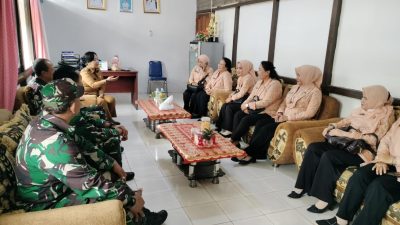 TNI intensifkan Penyuluhan Pencegahan Karhutla di Kabupaten Melawi Kalbar 6
