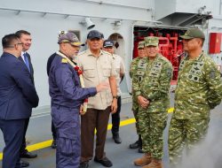 Wakil Panglima TNI Dampingi Menhan Sambut Kedatangan ITS Giuseppe Garibaldi