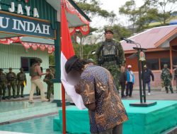 Memilih Jalan Damai, Empat Anggota OPM Puncak Jaya Serahkan Senjata kepada Pangkoops TNI Habema dan Kembali ke Masyarakat