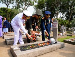 Wakil Panglima TNI Pimpin Ziarah Nasional HUT Ke-81 TNI, Teladani Semangat Juang Para Pahlawan