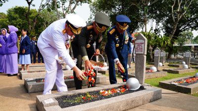 Wakil Panglima TNI Pimpin Ziarah Nasional HUT Ke-81 TNI, Teladani Semangat Juang Para Pahlawan 7