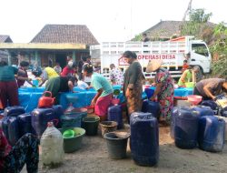 Kopdes Merah Putih Desa Gamongan Sigap Dropping Air Bersih Untuk Warga RT 01 RW 02 di Tengah Musim Kemarau Sabtu 10 Oktober 2026