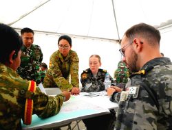 TNI–ADF Gelar NEO TTX, Simulasikan Evakuasi Warga akibat Erupsi Gunung Raung