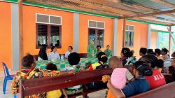 Peduli Kesehatan ibu dan anak, Persit KCK Cabang XVII Kodim Mansel Gelar Sosialisasi Kesehatan Dalam TMMD Ke-130 5