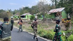 Langkah Ceria Satgas TMMD ke-130 Menuju Sasaran, Disambut Hangat Warga Kampung Yamboi